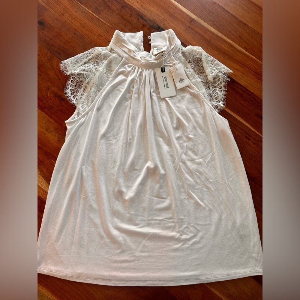 Good Hart Elegant White Lace Chemise
